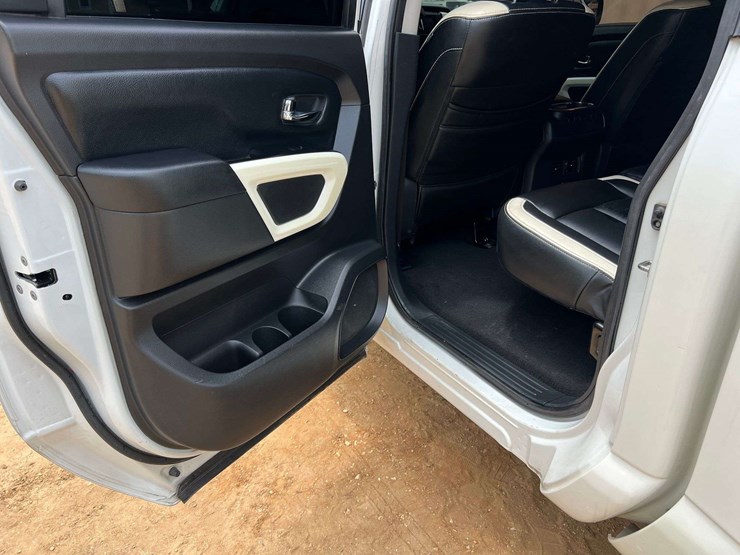 nissan-titan-image-33