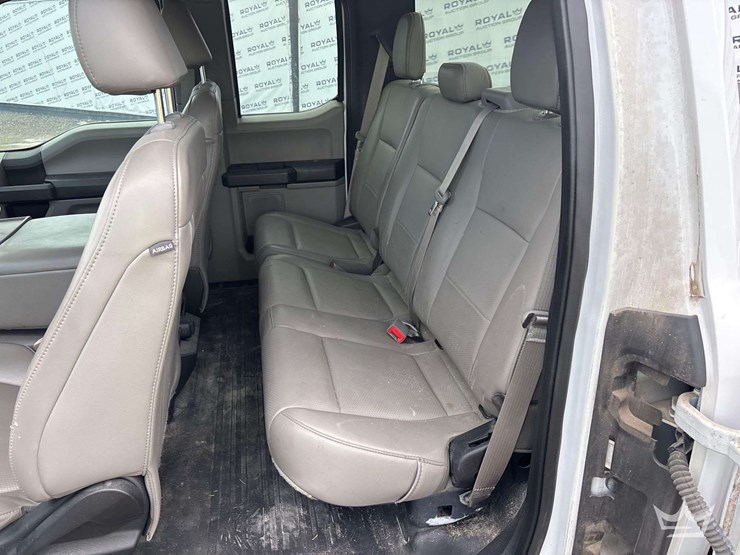 2019-ford-f150-image-18