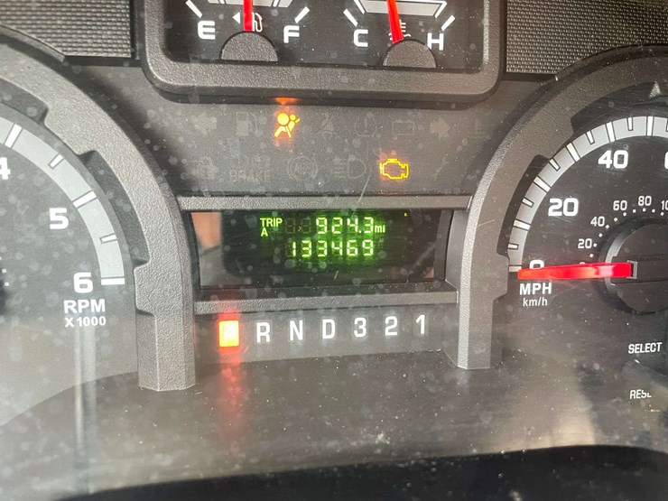 2010-ford-e450-image-26