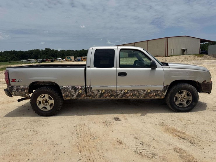2006-chevrolet-silverado-1500-lt-image-7