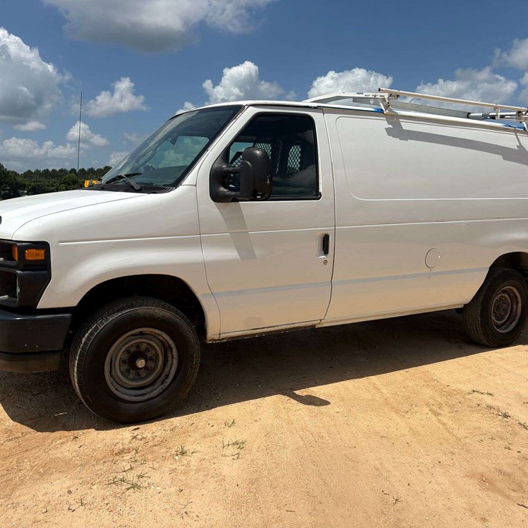 2013 UTILITY Van