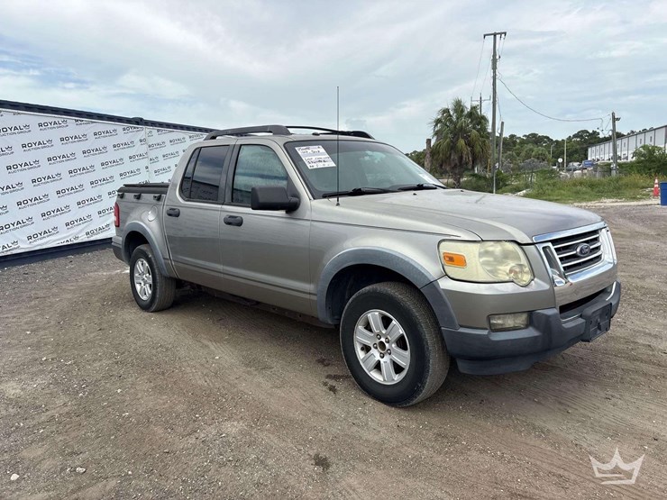 2008-ford-explorer-sport-trac-image-2