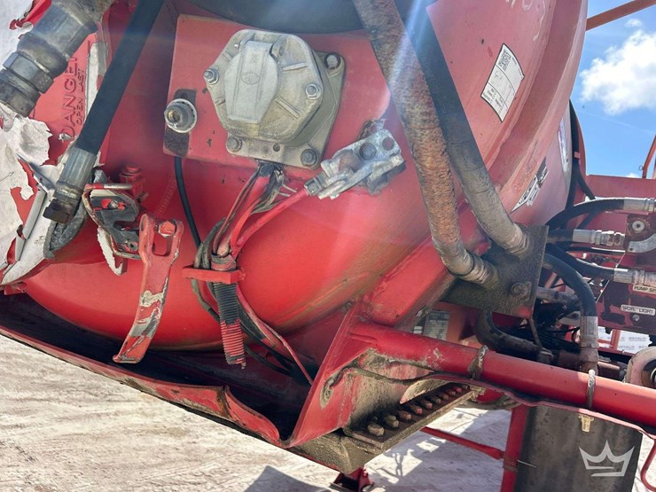 2011-tiger-44ft.-2,000-gallon-t/a-vacuum-tanker-trailer-image-12
