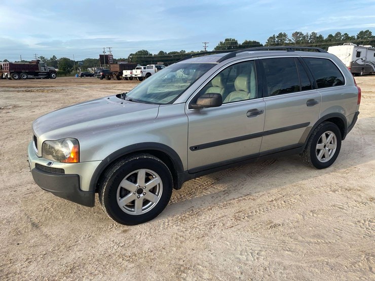2004-volvo-xc90-image-1