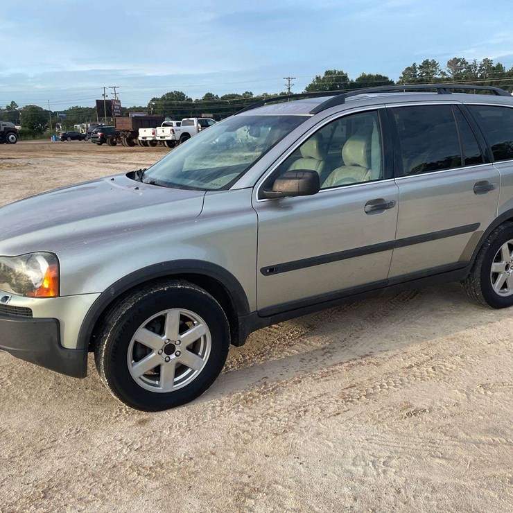 2004 VOLVO XC90