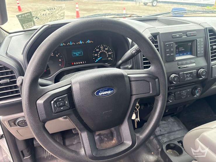 2016-ford-f150-image-16