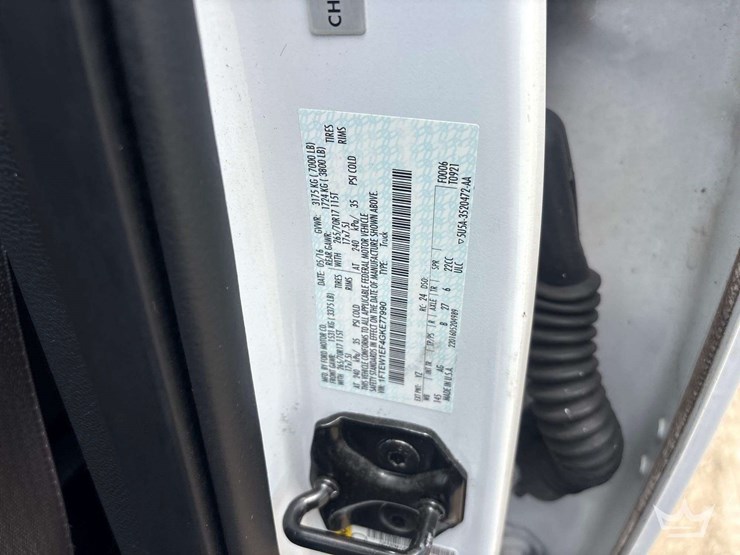 2016-ford-f150-image-5