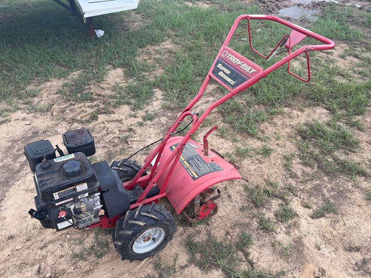 troy-bilt-super-bronco-image-1