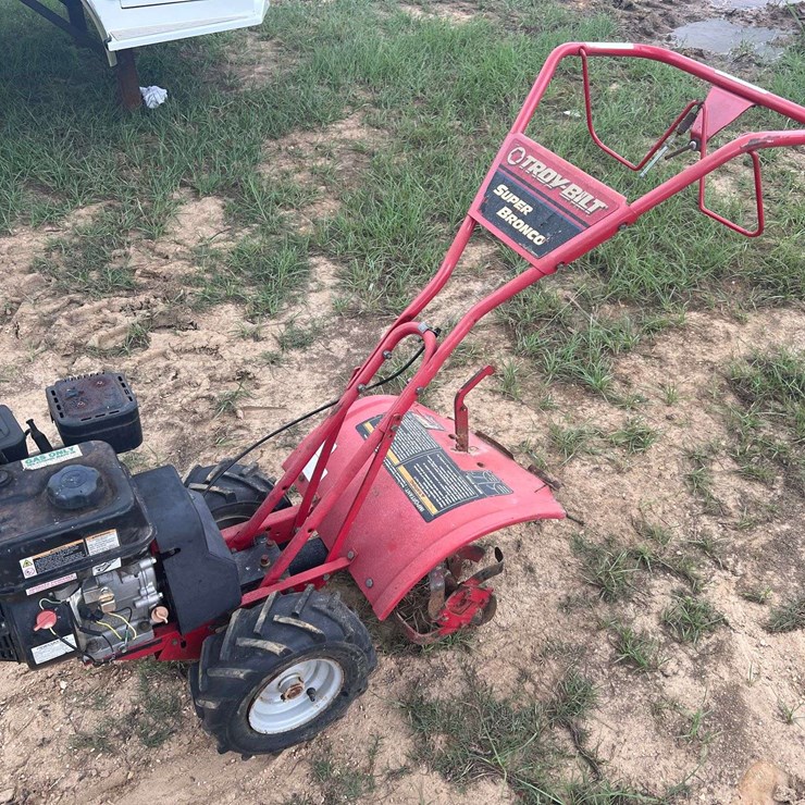 TROY BILT SUPER BRONCO