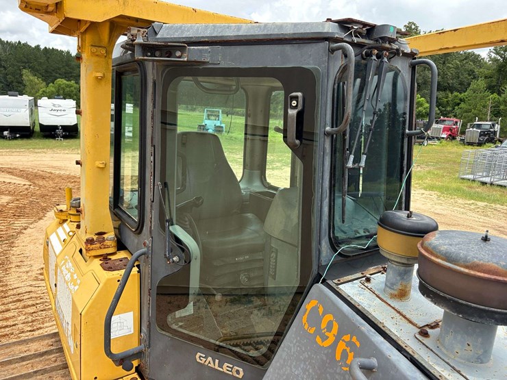 2004-komatsu-d65px-image-18