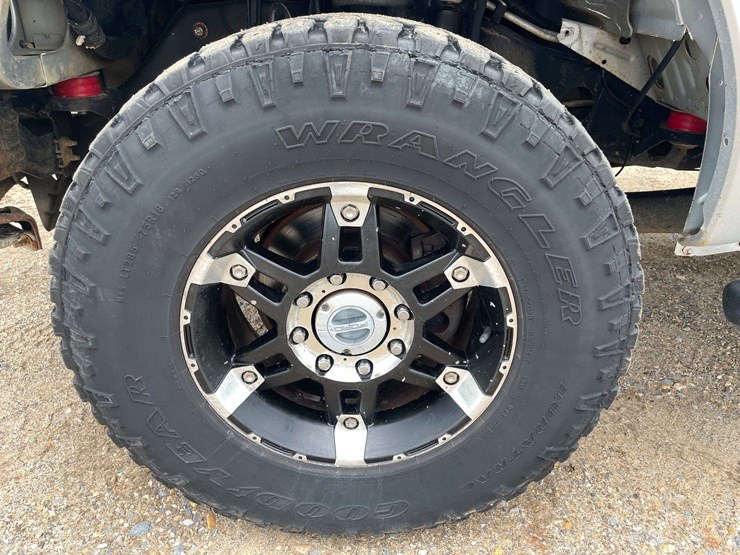 2011-ford-f250-image-19