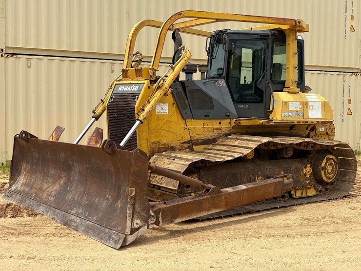 2004-komatsu-d65px-image-1