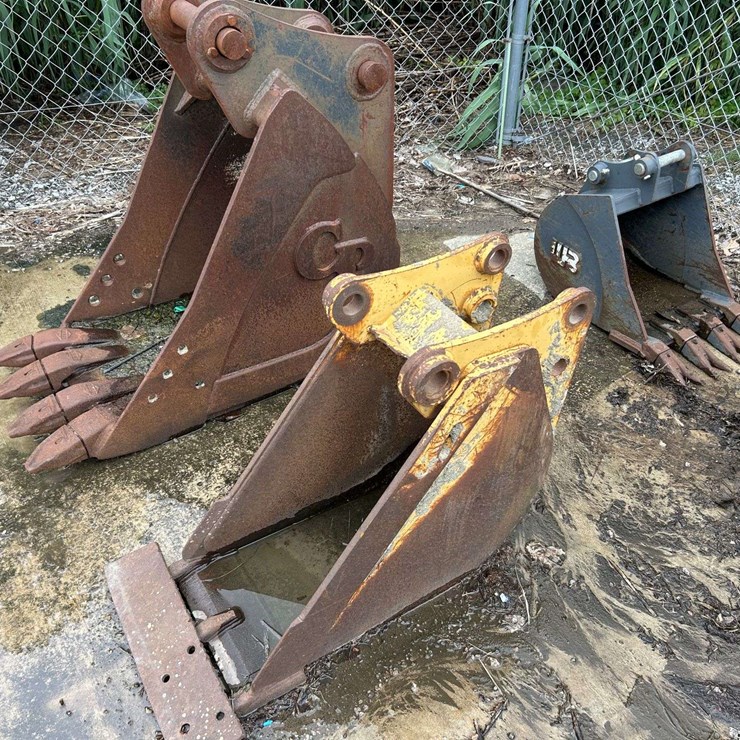 CATERPILLAR 16