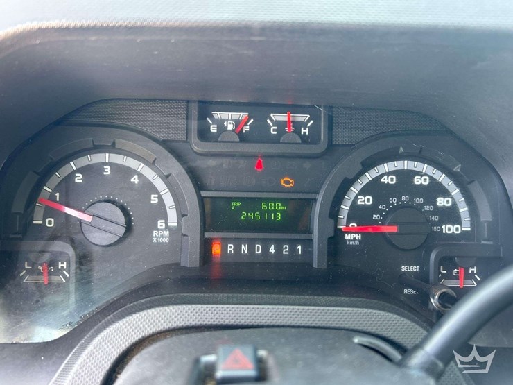 2017-ford-e350-image-17