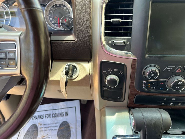 2013-ram-1500-laramie-image-28