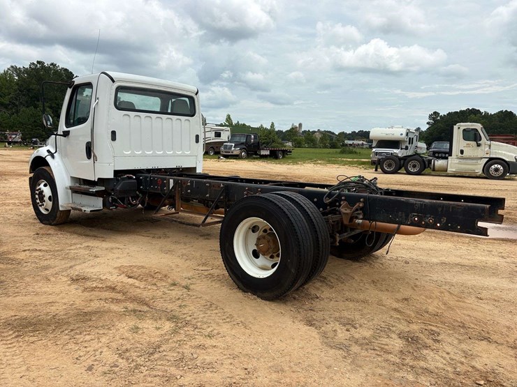 2017-freightliner-s2g-image-2