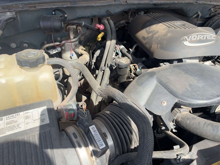2006-chevrolet-silverado-1500-ls-image-24