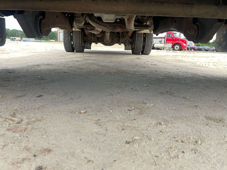 2005-ford-f450-image-23