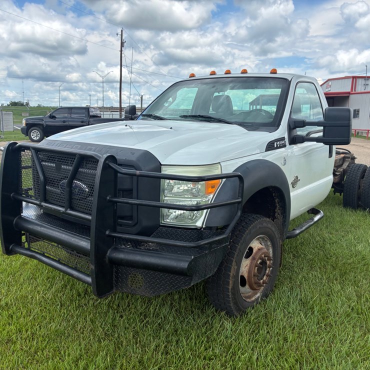 2015 FORD F550