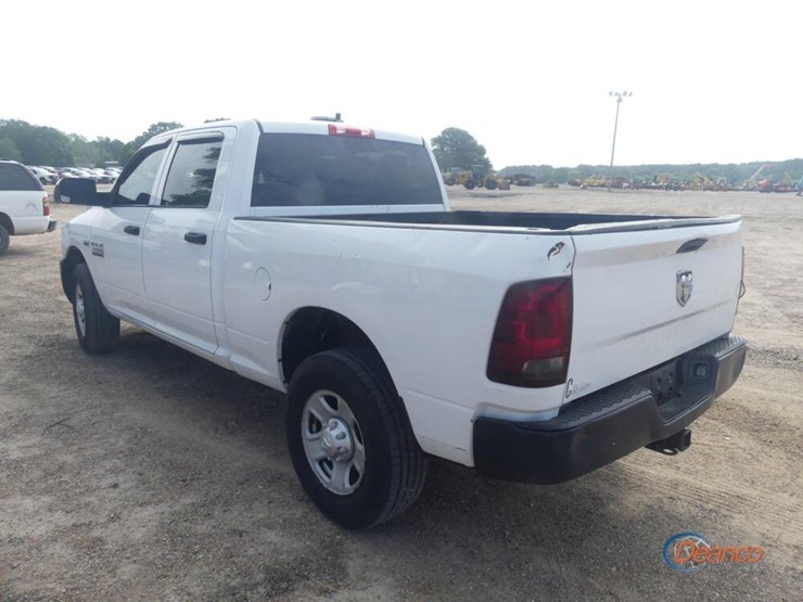 2015-dodge-ram-3500hd-image-4