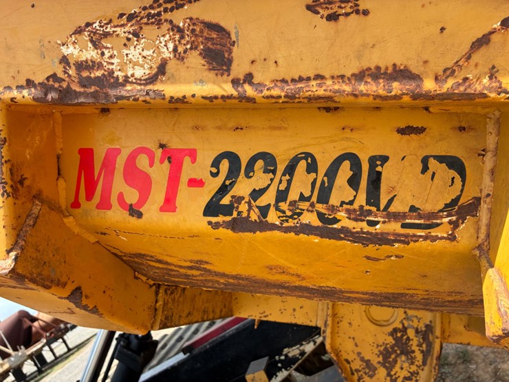 2007-morooka-mst2200vd-image-18