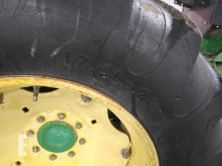 2005-john-deere-990-image-36