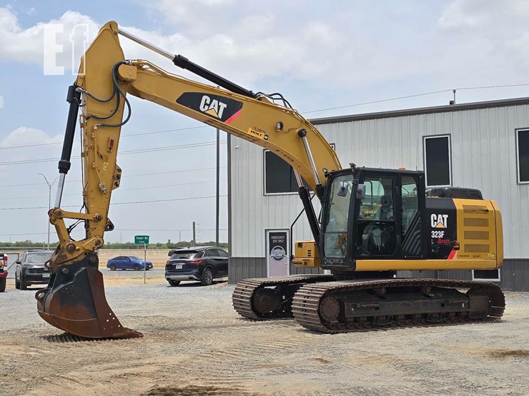 2017-caterpillar-323fl-image-1