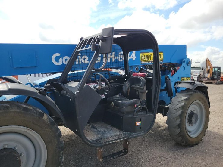 2017-genie-gth844-image-15