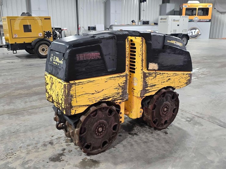 2019-bomag-bmp8500-image-3