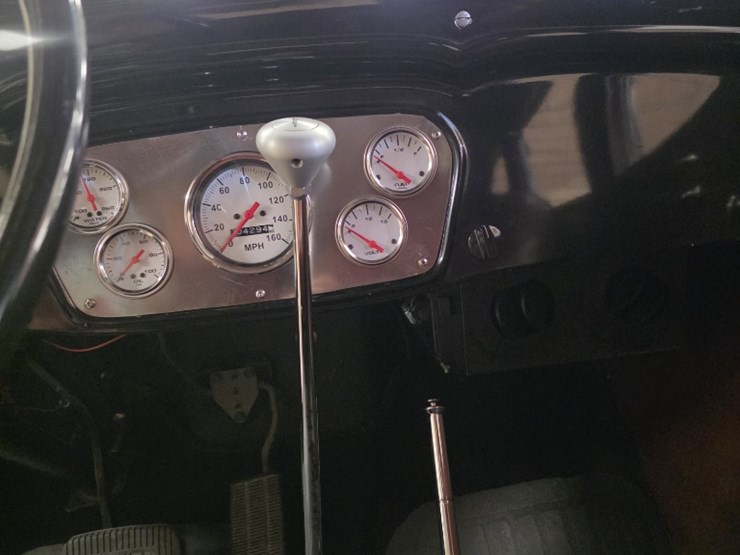1932-chevrolet-confederate-4dr-sedan-image-19