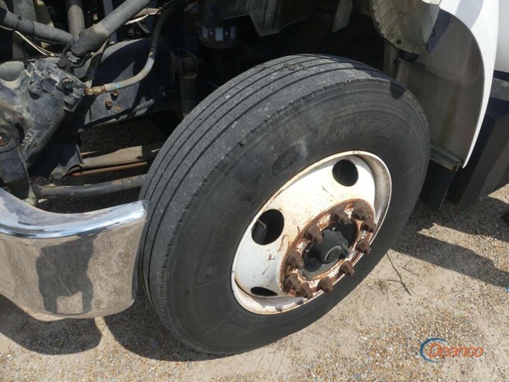 2006-ford-f650-image-10