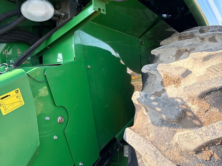 2011-john-deere-9770-sts-image-117