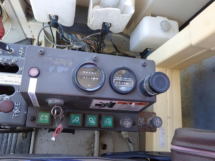 mitsubishi-mg130-motor-grader-image-38