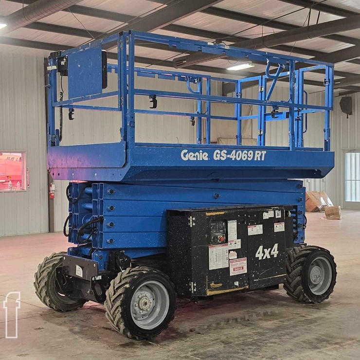 2017 GENIE GS4069RT