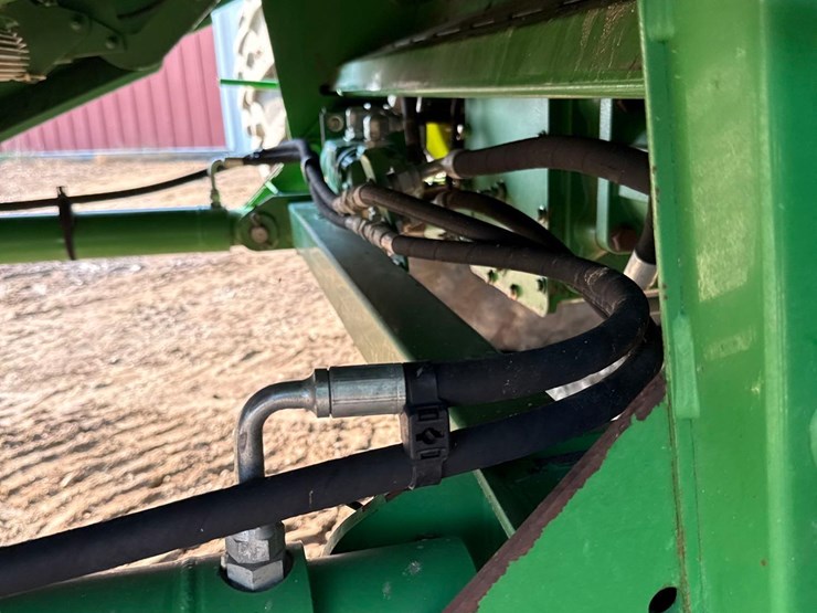 2011-john-deere-9770-sts-image-133