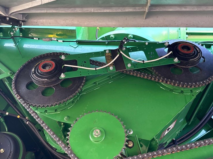 2011-john-deere-9770-sts-image-130