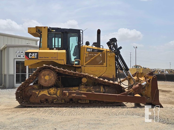 2018-caterpillar-d6t-lgp-image-6