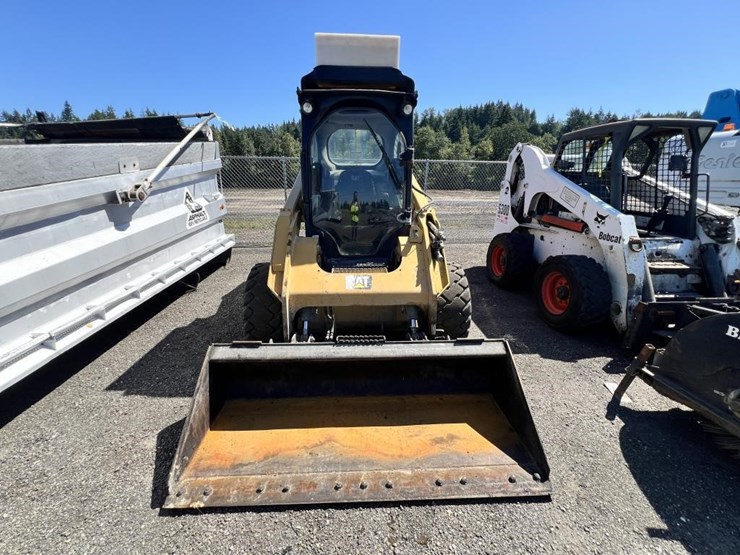 2015-caterpillar-246d-image-8