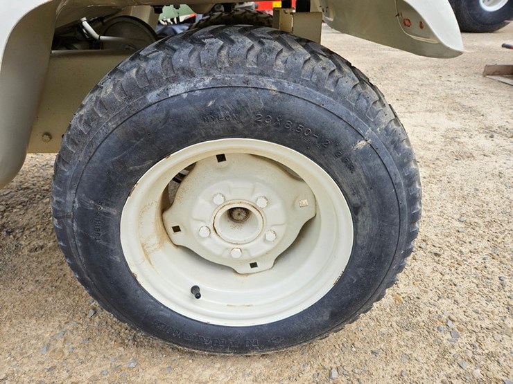 john-deere-110-image-12