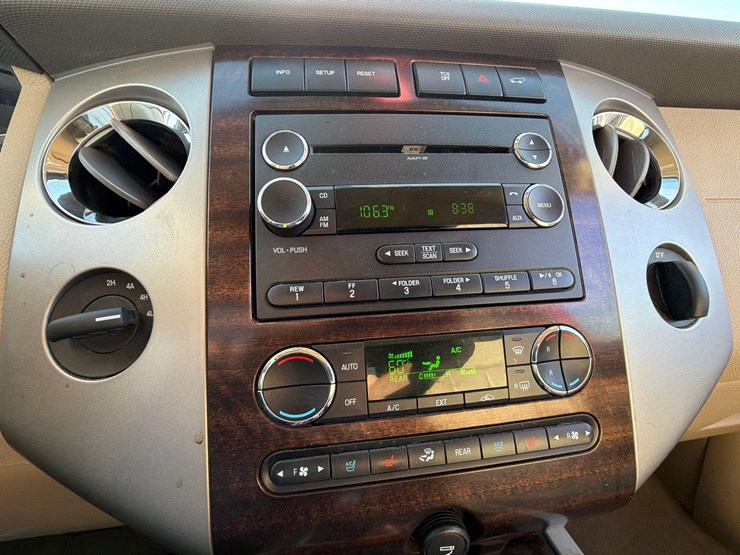 2013-ford-expedition-image-20