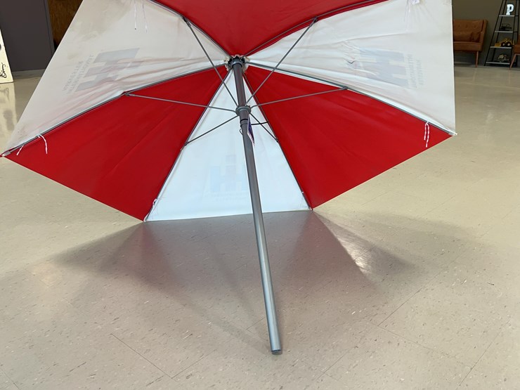 international-harvester-tractor-umbrella-image-4
