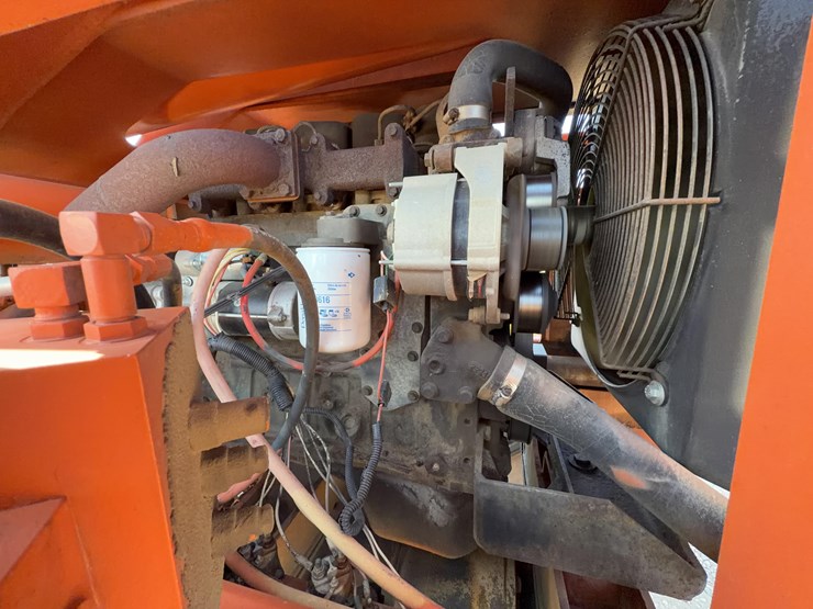 lull-international-644b-42-telehandler-image-23