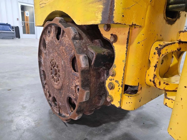 2019-bomag-bmp8500-image-19