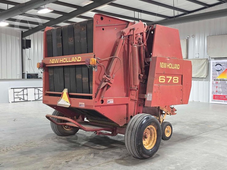 new-holland-678-image-3