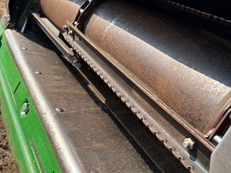 2011-john-deere-9770-sts-image-135