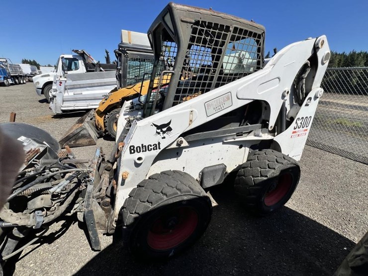 2006-bobcat-s300-image-2
