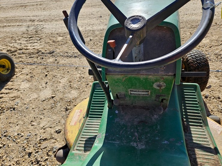 john-deere-111-image-11