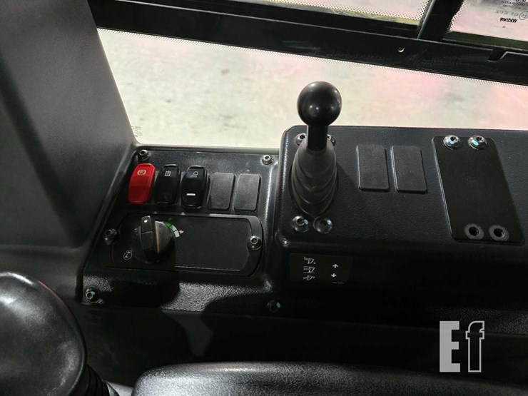 2022-caterpillar-d3-image-22