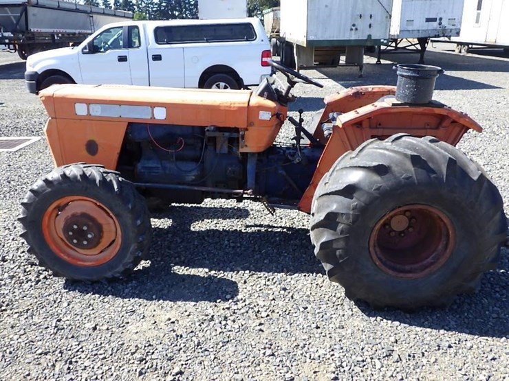 same-tractor-image-8