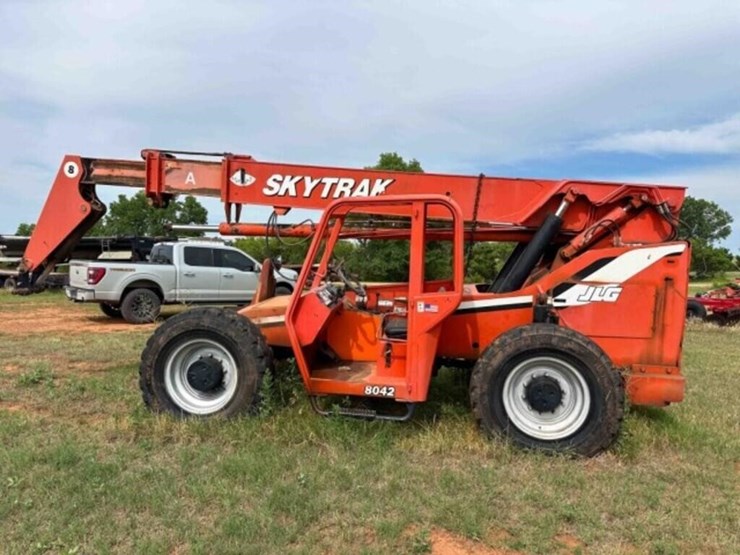 sky-trak-8042-image-1
